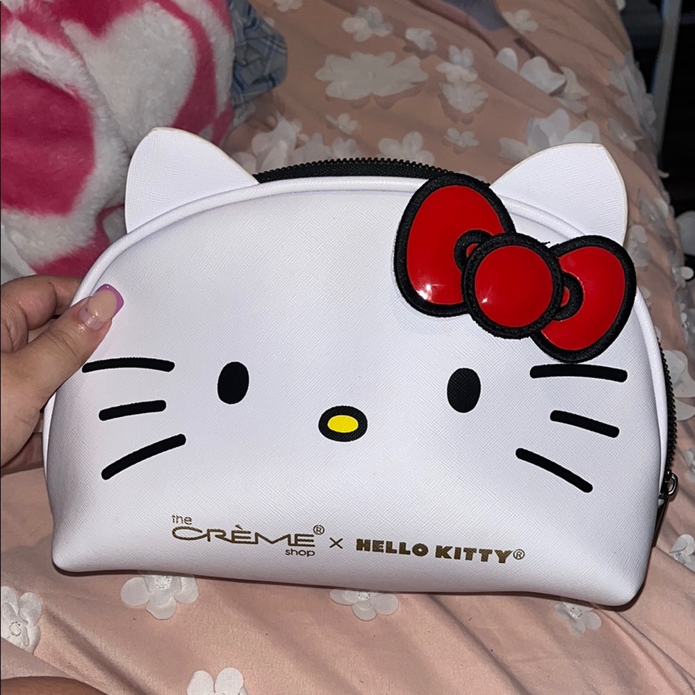Hello Kitty White and Red Cosmetic Bag